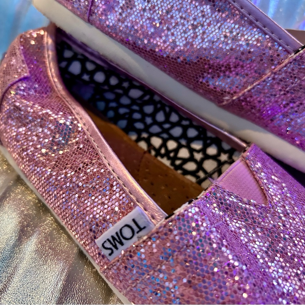 NWT Toms Light Pink Sparkly Canvas Flats, Size 6.5 - Picture 6 of 12